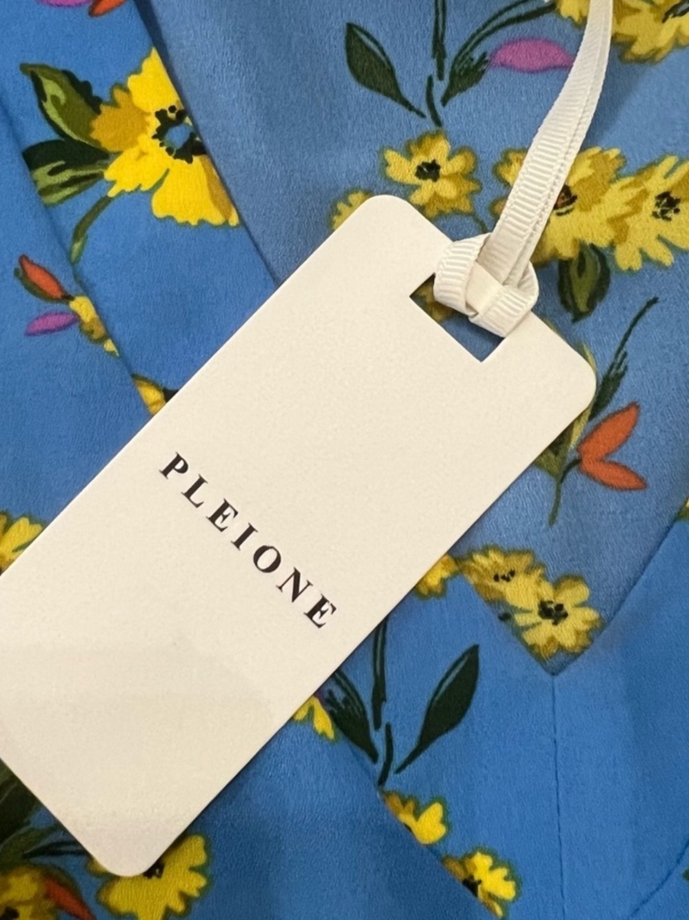 NORDSTROM PLEIONE Bright Blue with Yellow Floral Print Blouse Size Large NWT - Picture 6 of 8